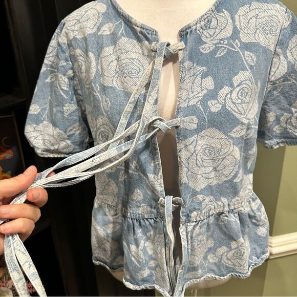 ONLY x ASOS Blue Floral Denim Set – Medium Top & Large Shorts - Picture 4 of 14